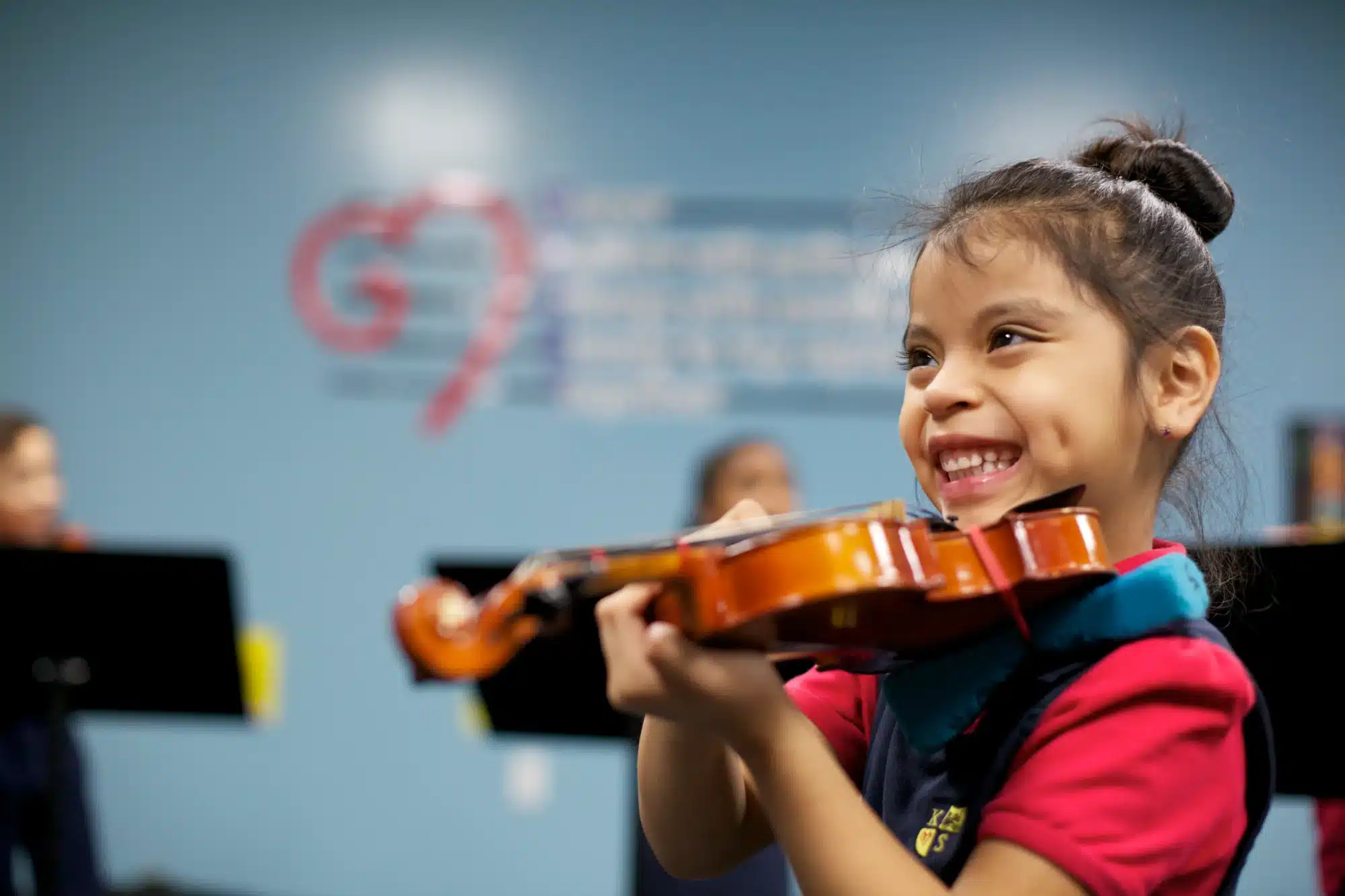 student learning violin