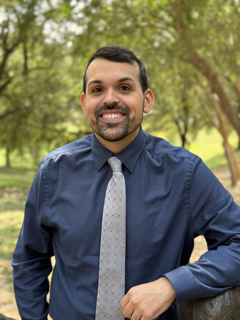 Juan Carlos Flores Headshot