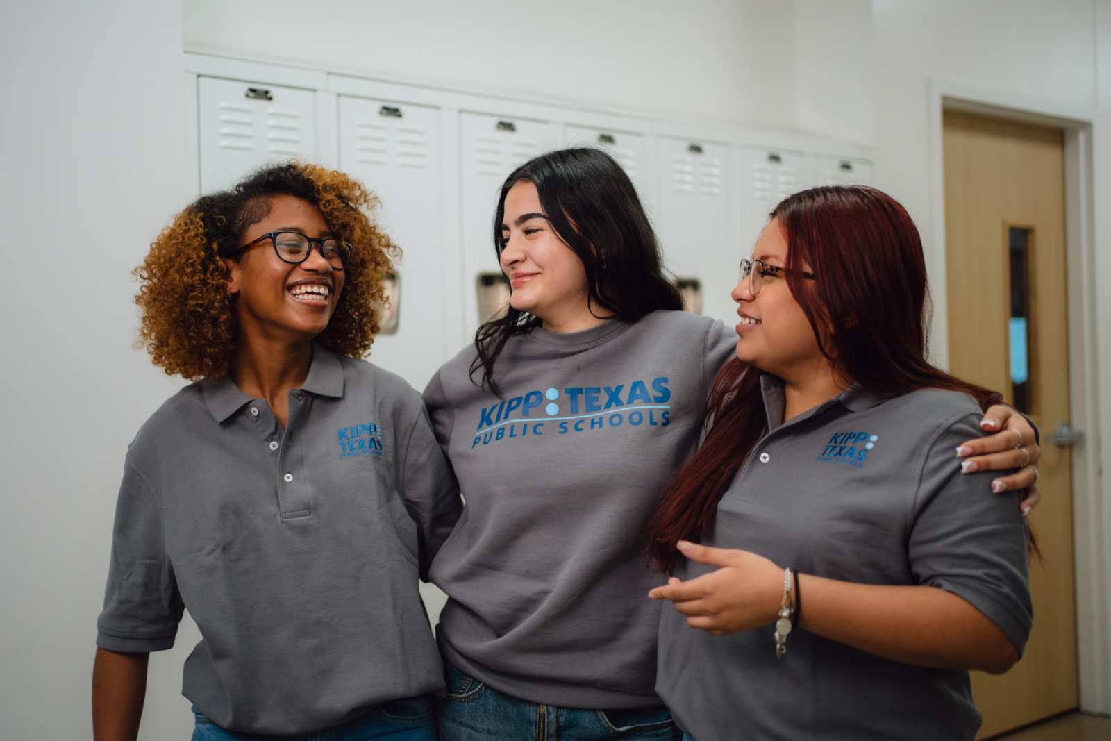 Three KIPP Texas High School Students