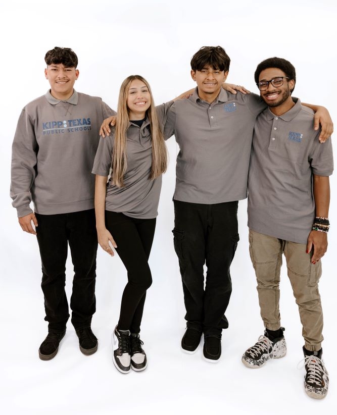 Cuatro Estudiantes De Secundaria De KIPP Texas