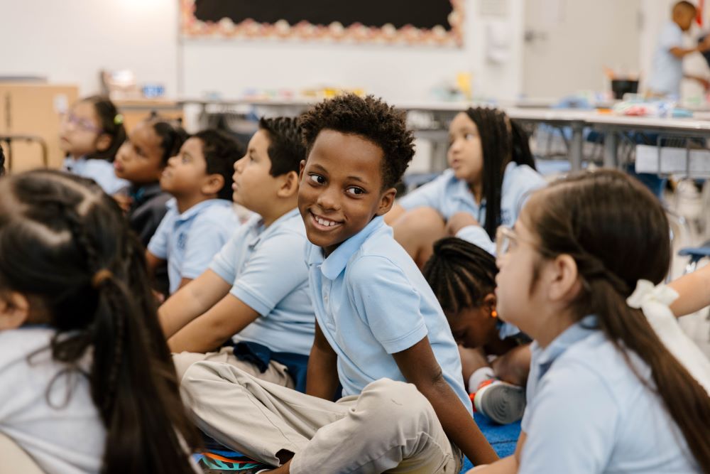 kipp-texas-elementary-students-in-cafeteria