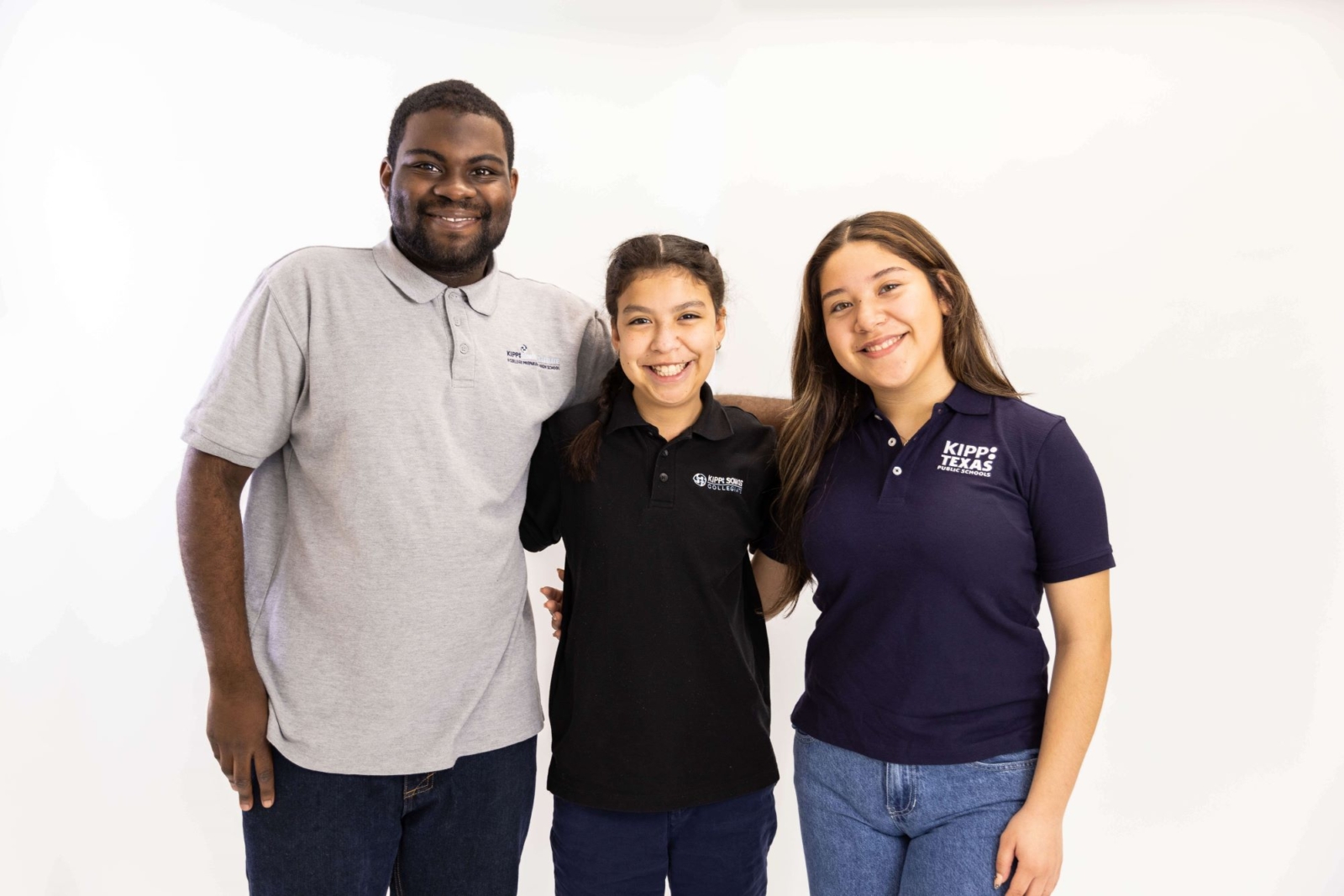 Tres Estudiantes de Secundaria Superior de KIPP Texas